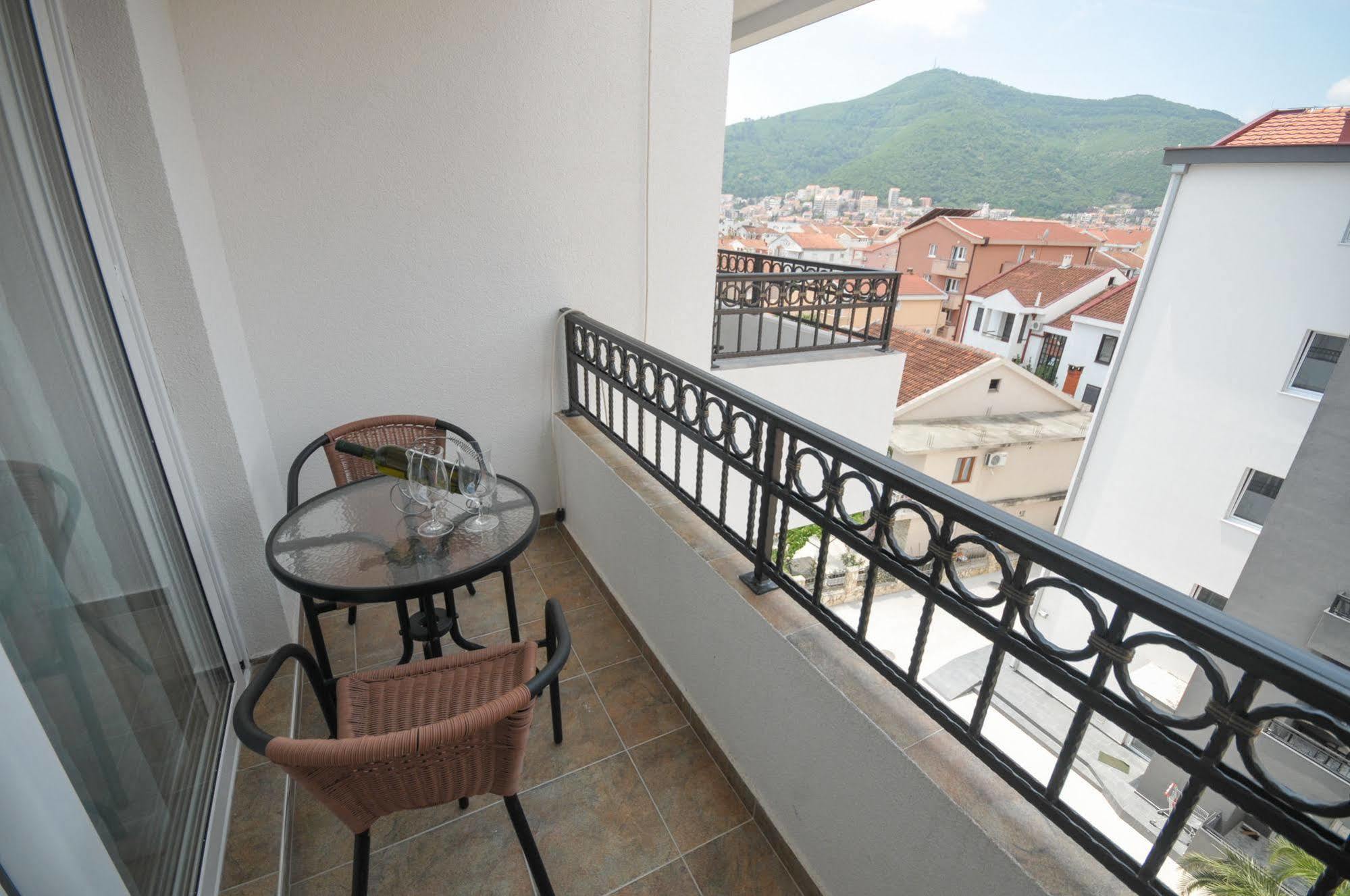 Apartment Ana Budva Zewnętrze zdjęcie